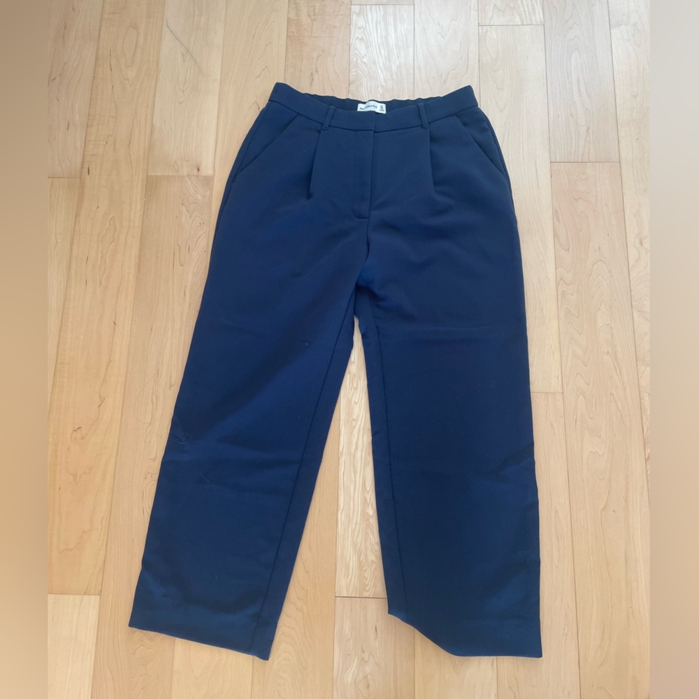 Abercrombie Tailored Relaxed Straight Pant
